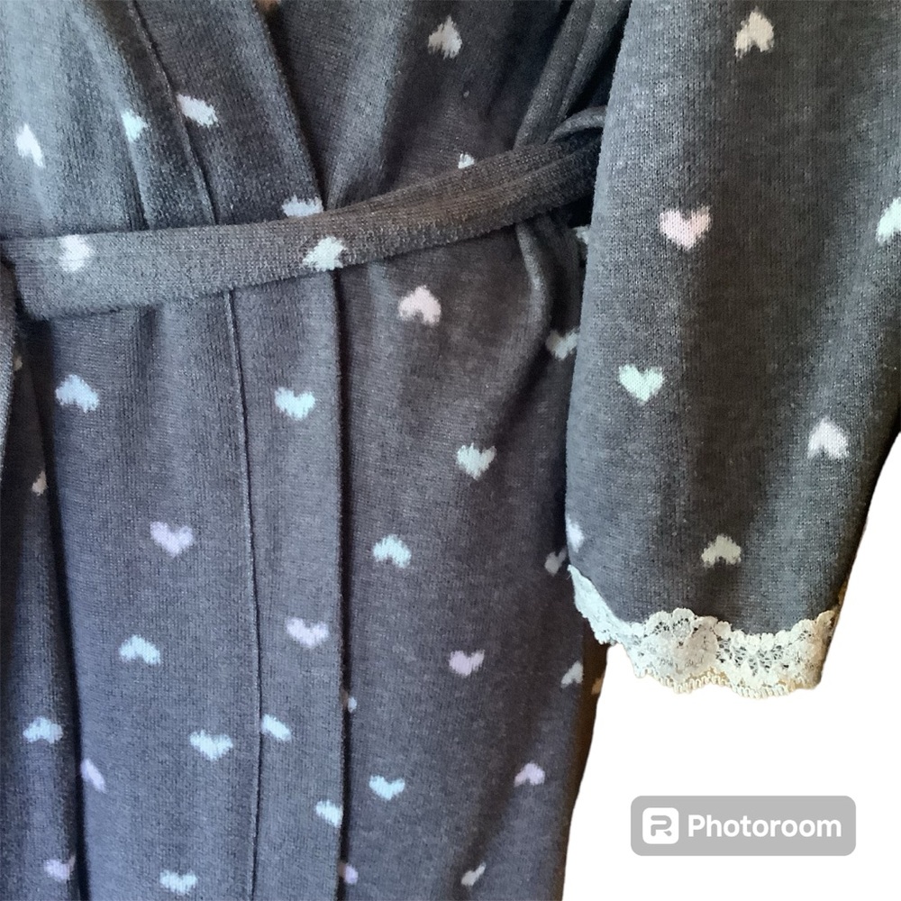 Laura Ashley Robe - Picture 3 of 9